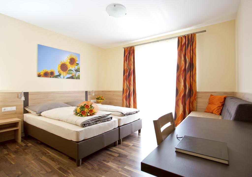 Pension Einsiedl Ottenschlag ภายนอก รูปภาพ